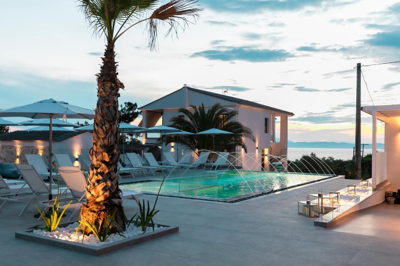 Pachis Escape Suites المظهر الخارجي الصورة