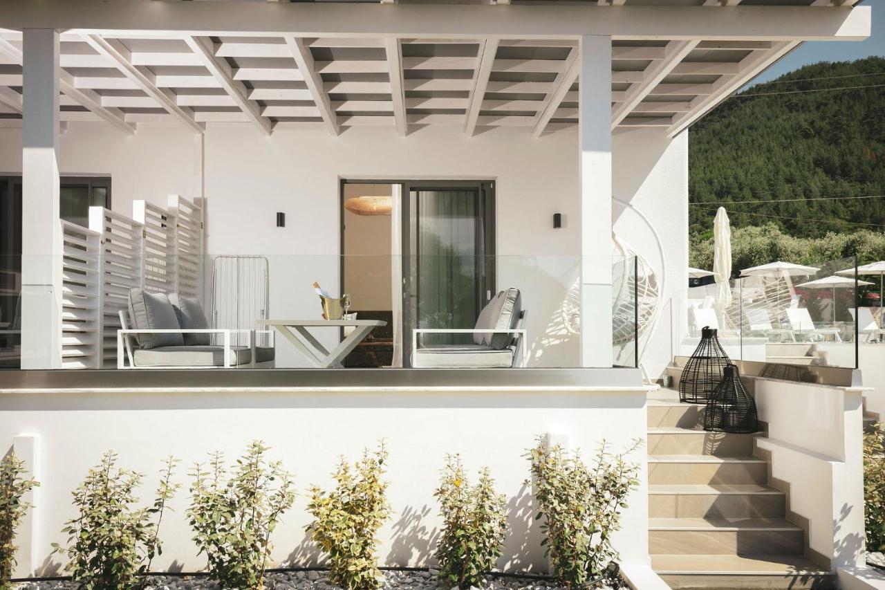 Pachis Escape Suites المظهر الخارجي الصورة