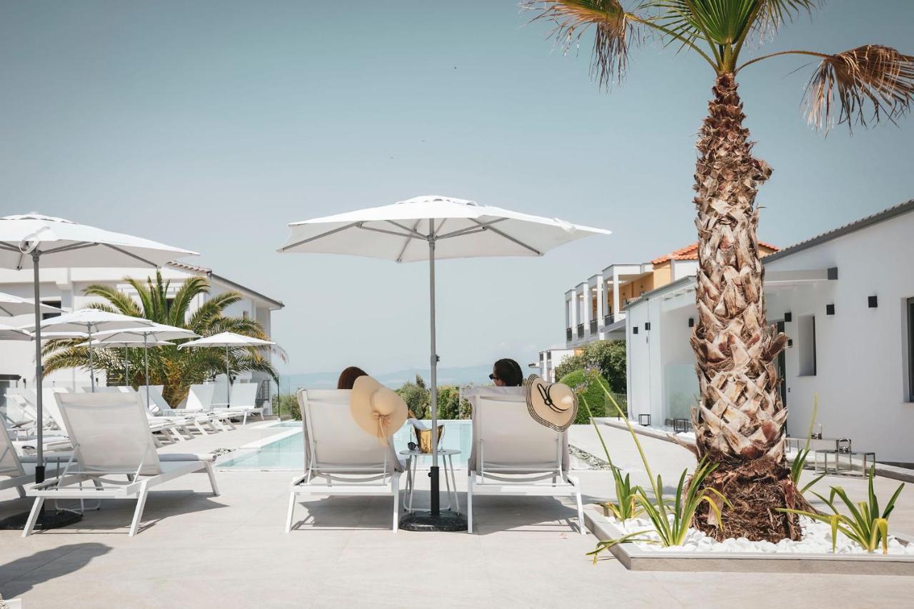 Pachis Escape Suites المظهر الخارجي الصورة